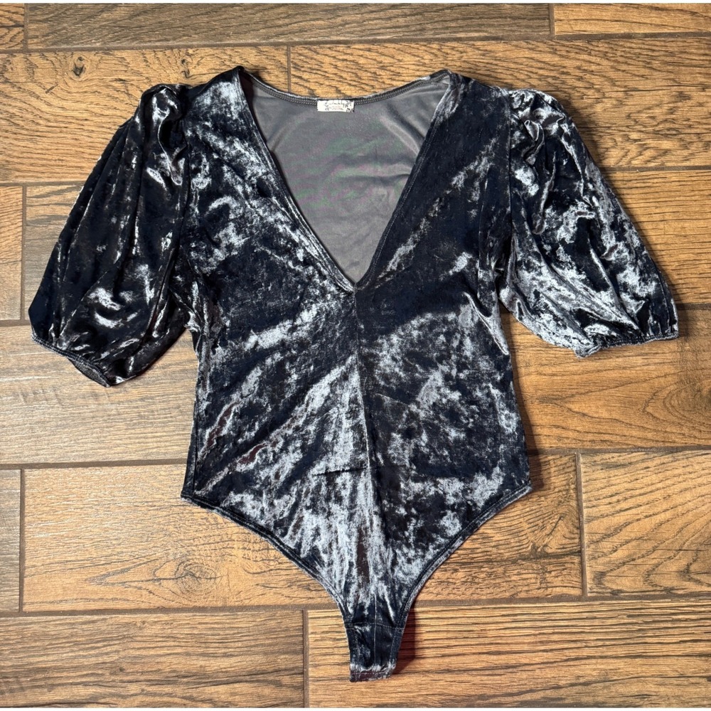 Free People‎ Velvet Puff Sleeve Plunging V Neck Thong Bodysuit Black Small